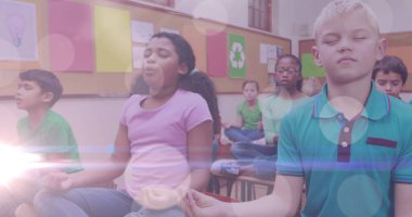 Okulda yoga yapan farklı öğrencilerin üzerindeki ışıkların görüntüsü. okul, eğitim, spor ve sağlıklı yaşam tarzı konsepti dijital olarak oluşturulmuş imaj.