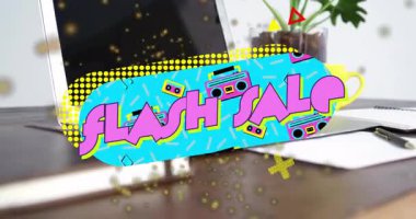 Masaüstünde dizüstü bilgisayarın yanında geçmişe dönük flash satış grafiği ve konfetili sarı kupa var. Canlı, ticari, dijital, pazarlama, dekoratif, enerjik, modern