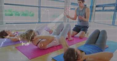 Antrenör rehberlik grubu spor salonunda mekik çekiyor, animasyon kalp ikonu ve temsilci sayacı sergiliyor. Sağlık, zindelik, aktif, motivasyon, yoldaşlık, canlı, aerobik.