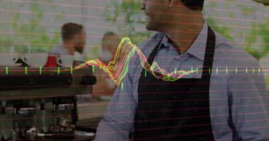 Erkek baristalar espresso makinesinin arkasında, neon finansman şamdanı tablosuyla dolup taşıyor. Cafe, profesyonellik, sanayi, finans, teknoloji, kentsel, çağdaş