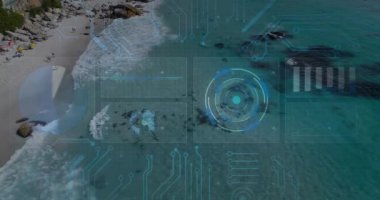 Hava sahili üzerinde süzülen yarı saydam mavi HUD arayüzü ızgara panelleri ve göstergeleri ortaya çıkarıyor. Sahil, sahil, macera, teknoloji, okyanus, eğlence, keşif