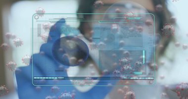 Coperid 19 hücre ve beyaz maskeli kadın doktor üzerindeki veriler. küresel covid 19 salgın, sağlık hizmetleri ve veri işleme kavramı dijital olarak oluşturulmuş görüntü.