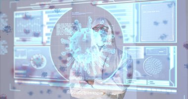 Kovid 19 hücre görüntüsü ve beyaz takım elbiseli beyaz erkek doktor üzerindeki veriler. küresel covid 19 salgın, sağlık hizmetleri ve veri işleme kavramı dijital olarak oluşturulmuş görüntü.