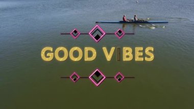 Sakin göl suyunda kürek çeken iki takım arkadaşı neon grafik örtüler ve fitness pazarlaması sergiliyor. Serenity, team work, wellness, modern, dijital, enerjik, aquatic