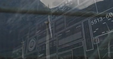 Uzun rüzgar türbini sağa doğru dönüyor, dağ manzarası üzerinde holografik veri panelleri sunuyor. Sürdürülebilirlik, yenilik, yenilenebilir, teknoloji, dijital, enerji, çevre dostu