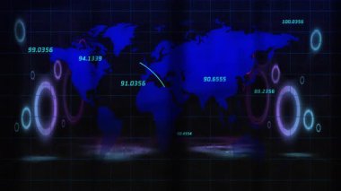 Mavi dünya haritası silueti ızgara arayüzü üzerinde, neon yüzükler ve yüzen etiketler ile görselleştiriliyor. Teknoloji, yenilik, arayüz, gelecek, veri, dijital, analitik