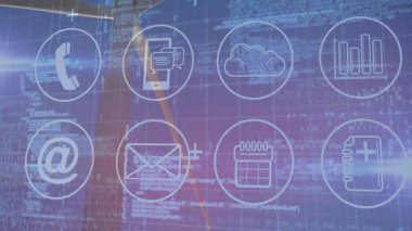 Gradyan arkaplanda dijital arayüz animasyonu, çizgi üzerinde sekiz beyaz simge yüzüyor, kod. Teknoloji, yenilik, arayüz, görselleştirme, fütüristik, veri, analitik