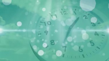 Analog saat yüzü, bulut dokularını gösteren turkuaz yeşil bokeh arkaplan üzerinde canlandırılıyor. Soyut, dijital, minimalizm, fütüristik, ruhani, huzur, teknoloji