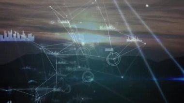 Dijital ağ alacakaranlık gökyüzünde akarken çizgi çubuklarını bağlayan dairesel düğümleri gösterir. Gelecek, teknoloji, veri, görselleştirme, soyut, holografik, ağ