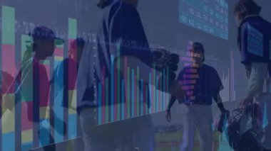 Sahada kutlama yapan altı bayan beyzbol oyuncusu, yüzen finans grafikleri ve hisse senedi verileri sergiliyorlar. Sporcular, takım çalışması, kutlama, açık hava, canlı, enerji, spor