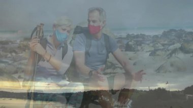 Gezmek için kayalık okyanus kıyılarını keşfederken başımızın üstünde hareketli bir grafik yüzüyor. Macera, keşif, açık hava, rahatlık, sükunet, manzara, aktivite