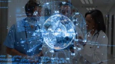 Hastane koridorundaki holografik küreyi inceleyen tıbbi ekip kod verileriyle etkileşime geçiyor. Sağlık, teletıp, teknoloji, yenilik, işbirliği, gelecekçilik, dijital