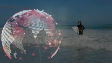 Teknoloji projesi için okyanusta dalgıç kıyafetli bir adam holografik veri küresini örtüyor. Macera, yenilik, dijital, fütüristik, atletik, keşif, seyahat