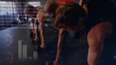 Spor salonunda halter döşemeleri yapan spor grubu, turta ve bar çizelgeleriyle animasyon dünya haritasını gösteriyor. Eğitim, egzersiz, güç, dayanıklılık, analitik, veri görselleştirme, atletik
