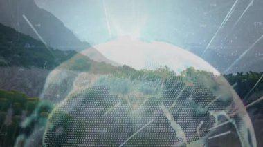 Erkek koşucu çayırlarda koşuyor. Puslu tepeler boyunca küre ve sağlık teknolojisi için veri örtüleriyle koşuyor. Hareket, açık hava, canlı, ilerleme, yenilik, fitness, manzara