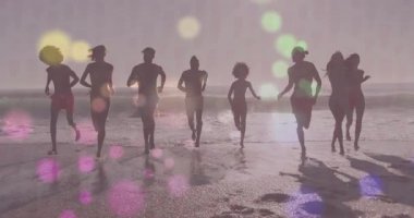 Sahilde grup çalışması, renkli bokeh ve mercek animasyonlu pazarlama konsepti. Aktif giysi, fitness, macera, canlı, açık hava, hareket, dinamik