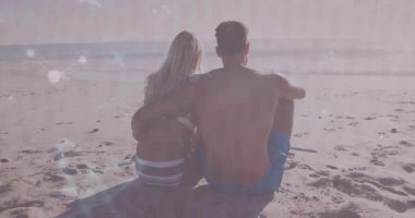 Plajda mayo giyen ve suda yüzen animasyon seyahat ikonları olan çift. Romantizm, eğlence, sükunet, açık hava, tatil, huzur, yaşam tarzı