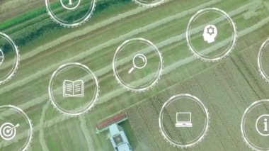 Hasat makinası, altın alanı kesiyor, bar tablosunu örtüyor, büyüteç, hedef ve vites simgelerini birleştiriyor. Tarım, hassas tarım, veri analizleri, makineler, sürdürülebilirlik, hava, teknoloji