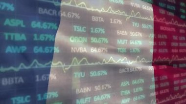 Fransız bayrağı finans görselleri ile birleşiyor, kalp çizelgelerinin altında yarı şeffaf yan profili gösteriyor. Dijital, geleceksel, analitik, teknoloji, finans, yenilik, kurumsal