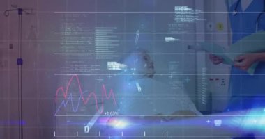 Kadın hasta yatağın kenarında yatıyor, erkek bakıcı tablet tutuyor, çizgi çizelgeleri ve kod parçalarını gösteriyor. Sağlık, teknoloji, teletıp, dijital, tanı, hastane, destek