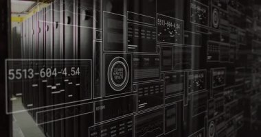 Siyah sunucu dolapları veri merkezi koridorunda veri ölçümleri yayınlıyor, HUD grafiklerini 3 boyutlu olarak gösteriyor. Teknoloji, yenilik, siber güvenlik, ağ oluşturma, dijital, analitik, altyapı