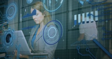 Kapsam taraması, beyaz tenli erkek ve kadın bilgisayar sunucusunu tamir ederken görüntüler. küresel hesaplama ve veri işleme kavramı dijital olarak oluşturulmuş resim.