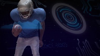 Futbolcu spor analizi simülasyonunda koşuyor, grafik örtüşmesi ve dairesel HUD gösteriyor. Sporcu, performans, fütüristik, teknoloji, rekabet, hareket, dijital