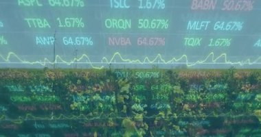 Sarı alan ve rüzgar türbinleri düz tasarımda borsa saatleri ve çizgi grafikleriyle kaplanıyor. Tarım sektörü, yenilenebilir enerji, finansal analiz, ekolojik tarım, modern tarım, veri görselleştirme, çevresel sürdürülebilirlik