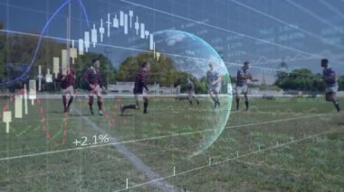 Rugby takımı çimenli sahada koşuyor, finans grafiklerini ve süzülen dünya grafiğini birleştiriyor. Atletizm, takım çalışması, açık hava, dinamik, rekabetçi, modern, spor kıyafeti