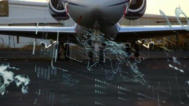 Turbofan motorlarının yanında, dijital harita örtüsü gösteren özel bir jet burun dolgu ekranı. Lüks, havacılık, teknoloji, şirket, seyahat, gösterişli, modern