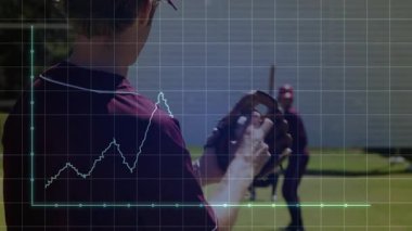Beyzbol sahasında şebeke kaplaması ve spor analizlerini gösteren çizgi çizelgesiyle son bulan atıcı. Sporcular, takım çalışması, performans, koçluk, rekabet, açık hava, strateji