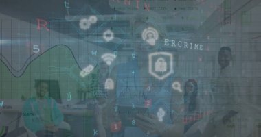 Çeşitli iş adamlarının finansal veri işleme görüntüsü. Küresel iş, finans, dijital arayüz ve bağlantılar konsepti dijital olarak oluşturulmuş görüntü.