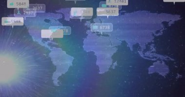 Stilize edilmiş noktalı dünya haritası, dijital yıldız alanında yüzen parlayan simgeleri ve ölçümleri gösteriyor. Teknoloji, veri görselleştirme, fütüristik, dijital arayüz, bağlantı, yenilik, ağ