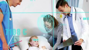 Hastane koğuşundaki hasta verilerini inceleyen anne ve tıbbi ekip bar grafikleri ve çizelgeleri gösteriyor. Sağlık, tıbbi, takım çalışması, teşhis, klinik, veri görselleştirme, profesyonel