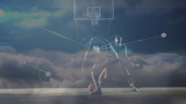 Erkek oyuncular, yüzen spor analitik düğümleri ve sis ile parlayan kortta toparlanma mücadelesi veriyor. Sporcular, rekabet, enerji, dinamik, modern, teknoloji, fitness