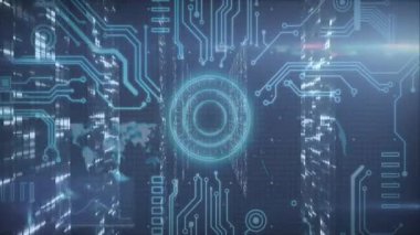Holografik dairesel ekran ızgaranın üzerinde yüzüyor, veri bloklarıyla neon mavi devre izlerini gösteriyor. Futuristik, teknoloji, yenilik, veri, dijital arayüz, ui