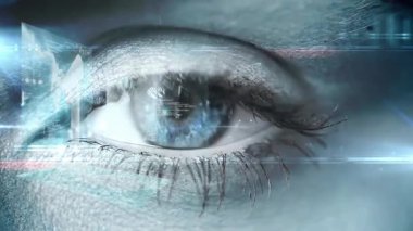 Biyometrik tarama, holografik ızgaralar ve kullanıcı simgeleriyle mavi-yeşil göz etrafında görselleştiriliyor. Futuristik, biyometrik, teknoloji, dijital, arayüz, veri, güvenlik