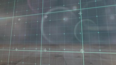 Şeffaf dijital şebeke, parlayan kareler ve artı işaretler içeren tam genişliği gösteriyor. Fütürist, teknoloji, soyut, minimalist, dijital, bilim kurgu, yenilik