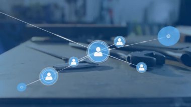 Çizim araçları üzerinde görünen kullanıcı simgesi düğümünden tetiklenen, ağ genişletme bağlantıları. Teknoloji, yenilik, bağlantı, dijital, mühendislik, şematik, işbirliği