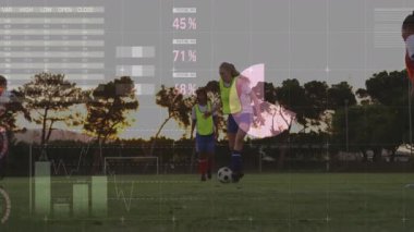 Pas atan top, defansın atak yapması sonucu spor verilerinin altında kalıyor. Atletizm, takım çalışması, motivasyon, rekabet, açık hava, enerji, hassasiyet