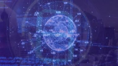 Hologram küresel veri hatlarının etrafında beliren ızgara halkası izleme için titreşen etiketleri genişletiyor. Holograf, fütüristik, veri görselleştirme, siber, dijital, teknoloji, arayüz