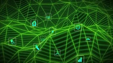 Neon kablo şebekesi açılarak dağlar oluşturuluyor, siyanür simgeleri soluyor, göç ediyor ve ekolojik ölçümler eşleştiriliyor. Fütüristik, sürdürülebilirlik, veri görselleştirme, dijital arazi, çevresel izleme, ekolojik, yenilik