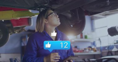 Otomatik teknisyen tablet denetim aracı kaldırma altında animasyon yaptırmak 95 'e yükselmek gibi. Mekanik, dijital, endüstriyel, mühendislik, teknoloji, bakım, yenilik