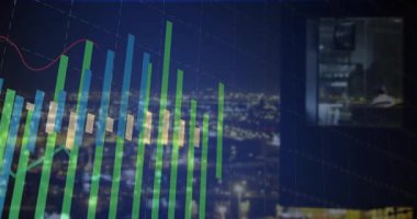 Ufuk çizgisi üzerinde soluk çubuk çizelgesi yükselen başlangıç çizgileri, veriyi görüntülemek için dalgalanan kırmızı-yeşil çizgiler. Analizler, görselleştirme, dijital, veri, teknoloji, kentsel, aydınlatma