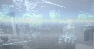 Şehir manzarası üzerinde veri işleme resmi. Küresel bilim, bağlantılar, veri işleme ve dijital arayüz kavramı dijital olarak oluşturuldu.