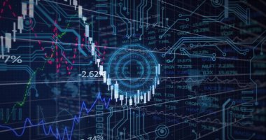 Mavi zemin üzerinde neon yuvarlak tarayıcı üzerinde mikro işlemci bağlantıları ve finansal veri işleme. İş teknolojisi kavramı