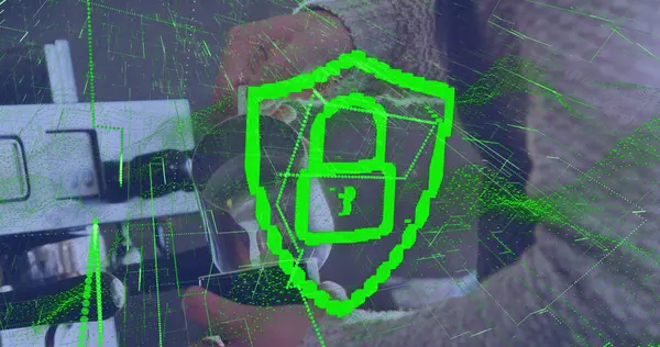 Kahve yapan baristanın üzerindeki dijital arayüz görüntüsü. Küresel bağlantılar, veri işleme ve dijital arayüz konsepti dijital olarak oluşturulmuş resim.