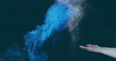 Mavi akıntıyla karışan beyaz toz, el girerek finansal tabloları ortaya çıkarıyor. Dijital, soyut, geleceksel, veri, görselleştirme, yenilik, teknoloji