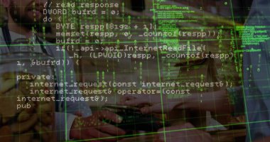 Akıllı telefondan ödeme yapan farklı insanların finansal veri işleme görüntüsü. Küresel finansman, bilgisayar ve dijital arayüz kavramı dijital olarak oluşturulmuş görüntü.