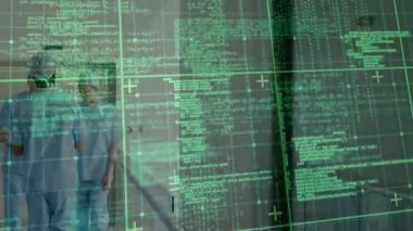 Doktor takım lideri koridor, dijital kod ızgarası ile hasta tableti verilerinin kaybolduğunu onaylıyor. Tıbbi, teknoloji, sağlık, takım çalışması, dijital, hastane, profesyonel